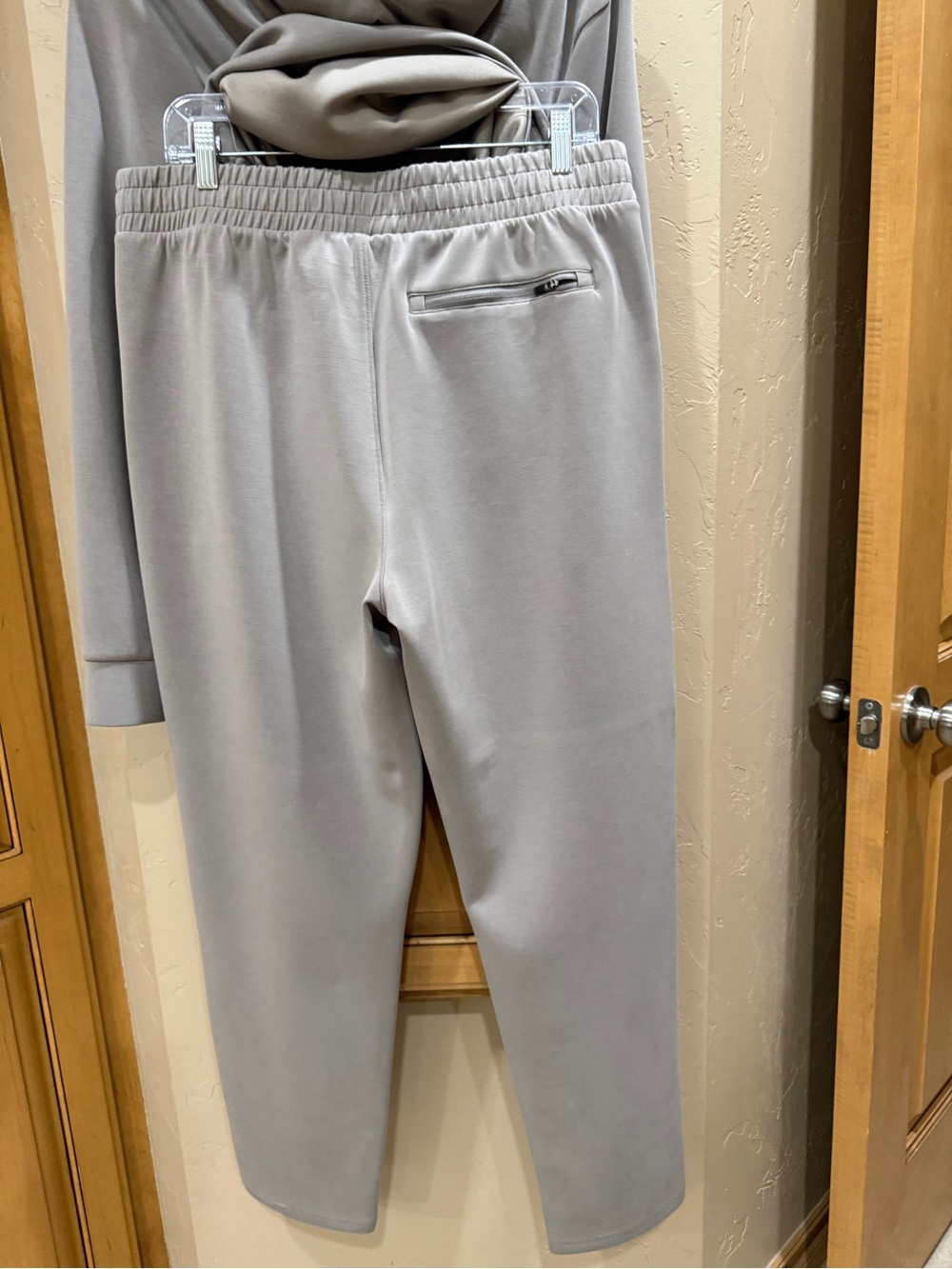 Men's Taupe Hooded Sweatshirt and Jogger Set - Picture 8 of 11